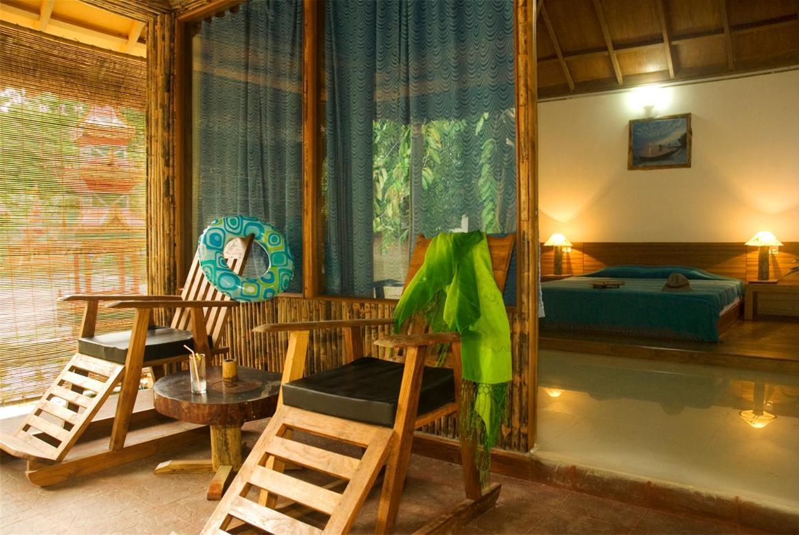 Wild Orchid Hotel Kala Pathar Beach Exterior photo